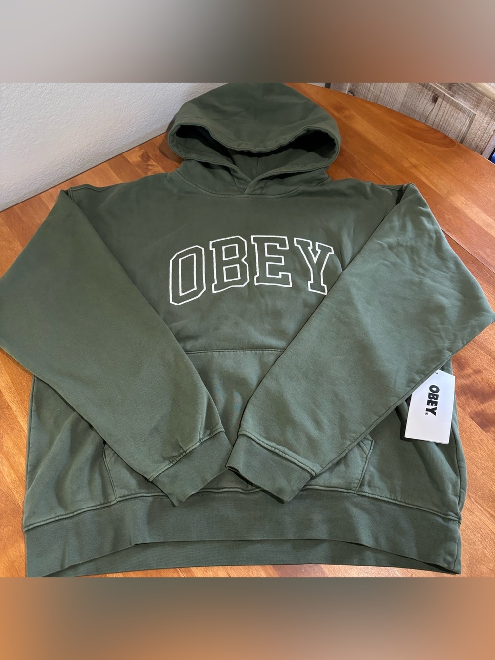 NEW Obey Heavyweight Hoodie Men’s Size Large
